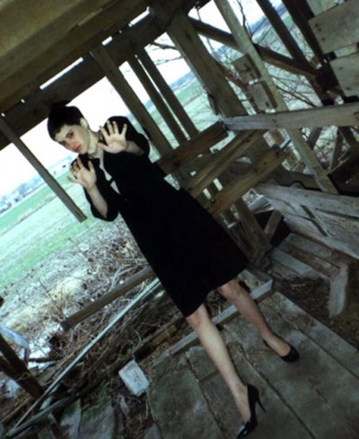 A picture of 14-year-old Regina Kay Walters taken by serial killer Robert Ben Rhoades shortly before he murdered her - Imgur
