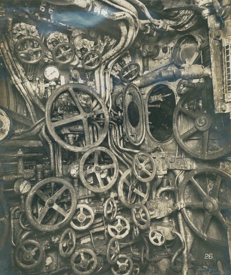 Control room of the UB-110 German submarine, 1918 - Imgur