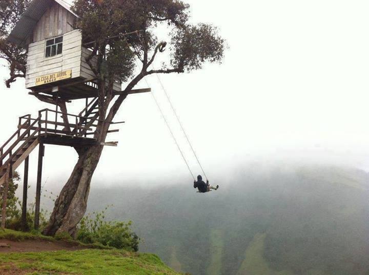 Swing at the edge of the world, Baños Ecuador