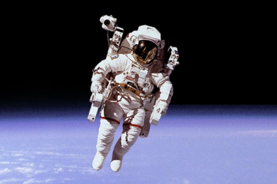 astronaut-550x366
