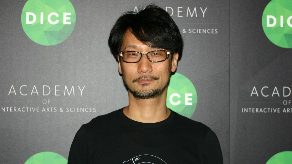 Hideo Kojima podczas wcześniejszych rozdań nagrody D.I.C.E.