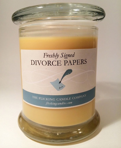 Świece Zapachowe o zapachu świeżo podpisanych papierów rozwodowych