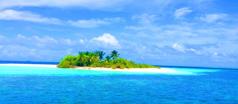 dlaczego warto odwiedzić Malediwy 