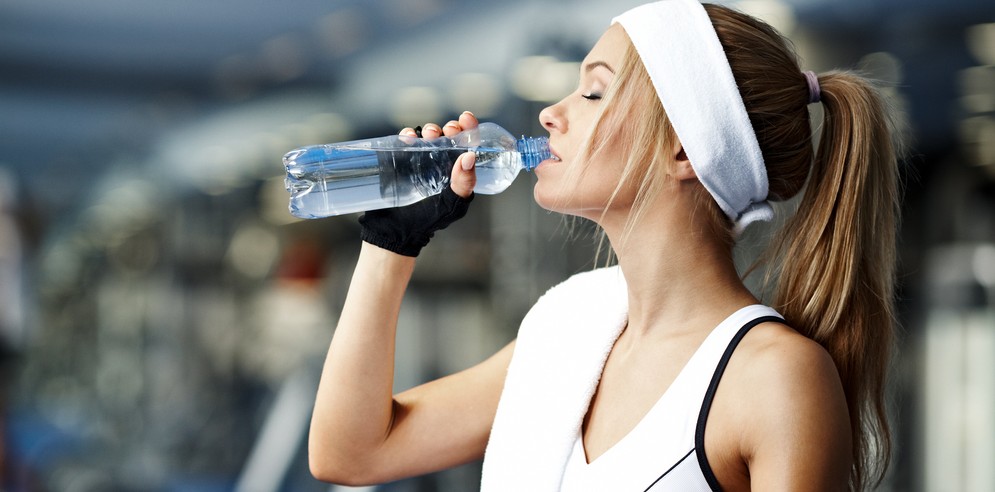 Ile wody powinieneś pić w trakcie treningu