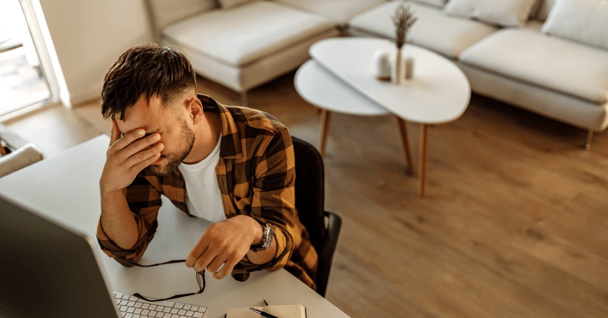 śpiący mężczyzna