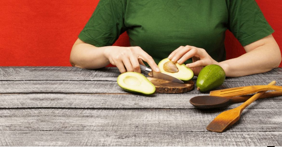krojenie awokado