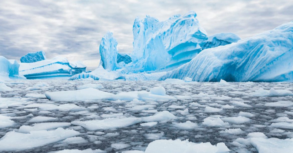 góra lodowa na antakrtydzie