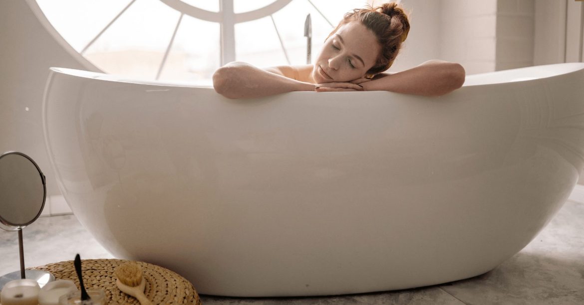 kobieta w wannie